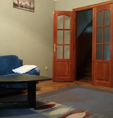 With Courtyard Appartement