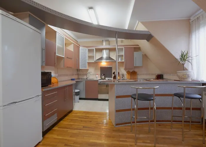 With Courtyard Appartement