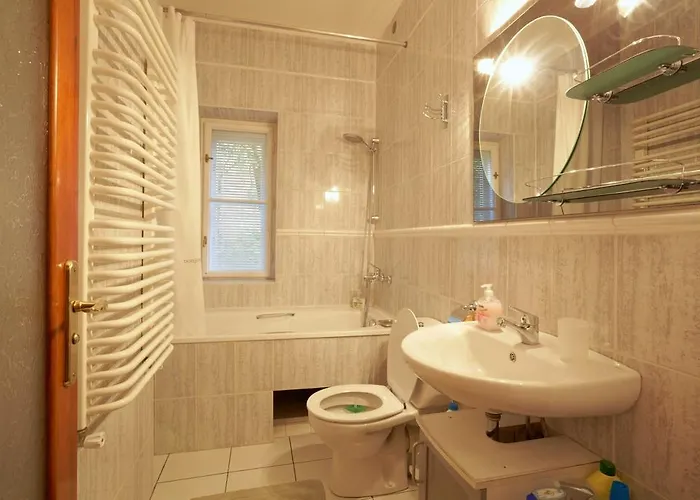 Apartamento With Courtyard *