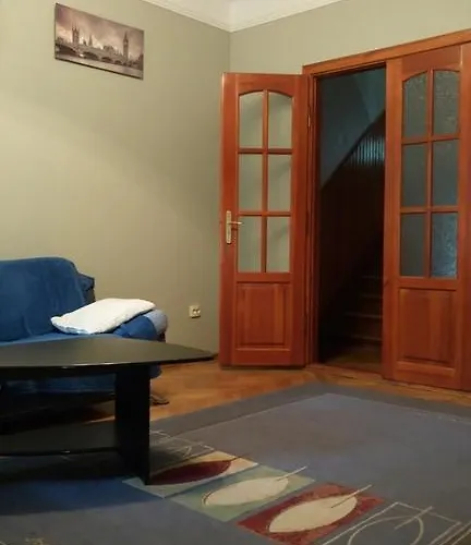 With Courtyard Apartamento